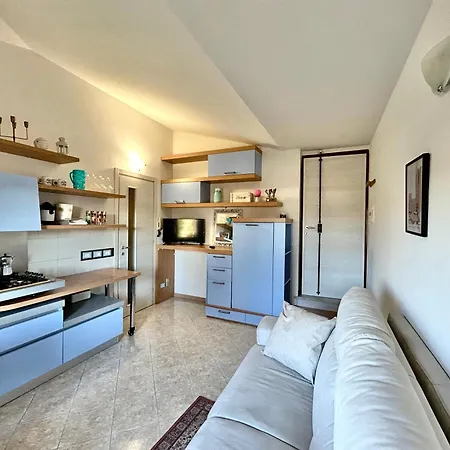 Lago Di Garda A 50 Metri La Casa Di Pamela Desenzano del Garda Exterior foto